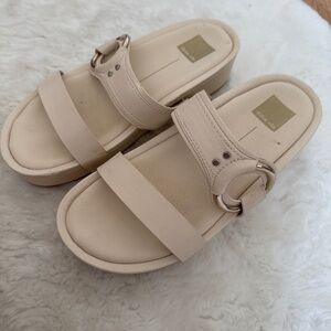 Dolce vita platform slides